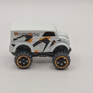 Hot Wheels Monster Dairy Delivery White Truck 1:64 LOOSE